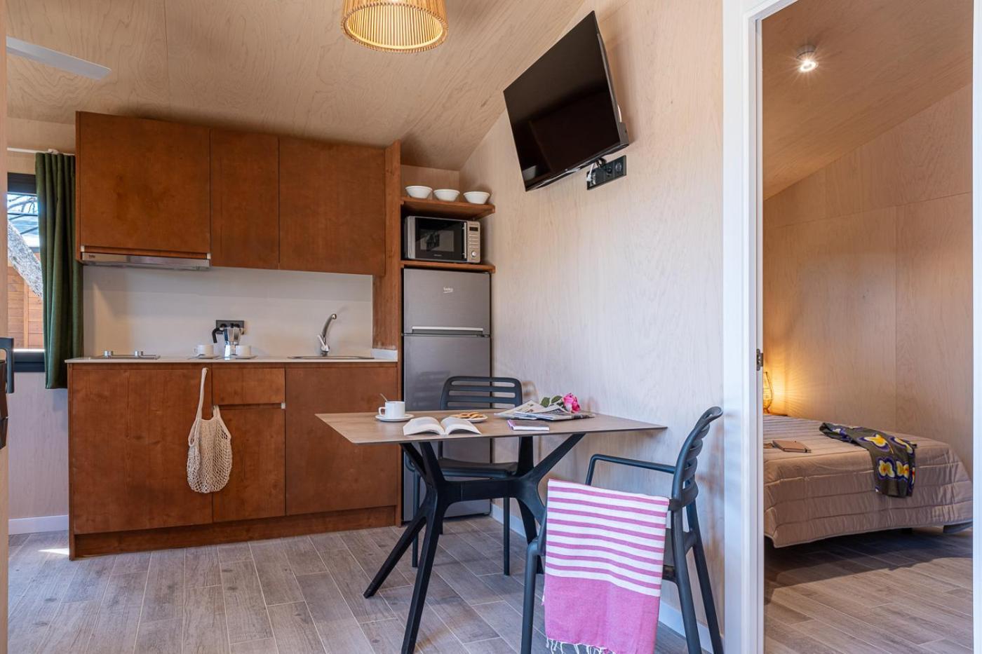 Camping Estival Torre De La Mora Tamarit Eksteriør bilde